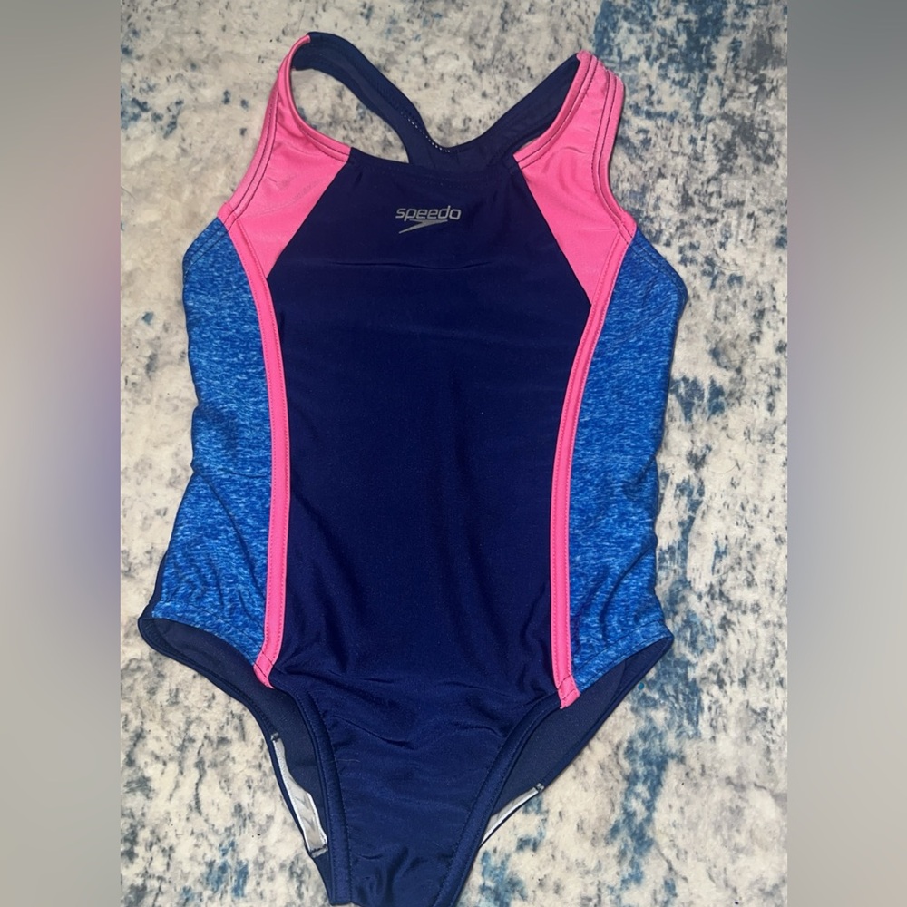 Little girl speedo swimsuit